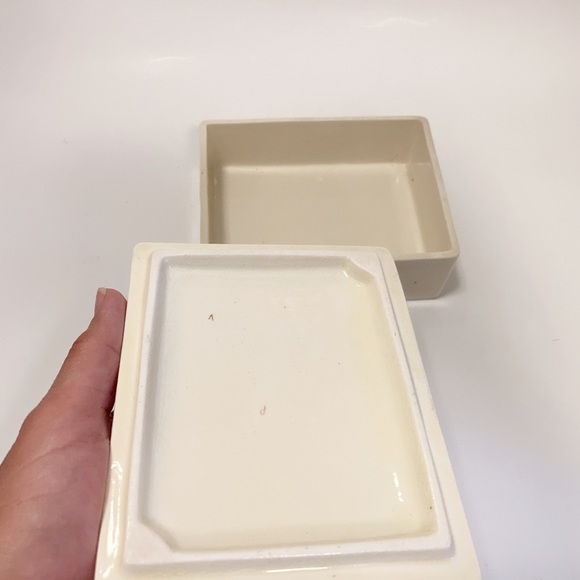 Old Empire English Ceramic Trinket Box With Lid - Picture 4 of 8